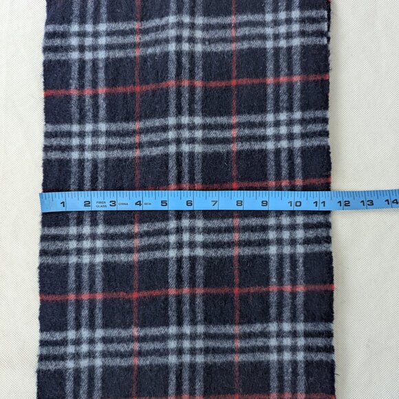 Pre-Loved Burberry Unisex Cashmere Scarf Blue – Check Pattern – Cozy & Stylis - Picture 6 of 6